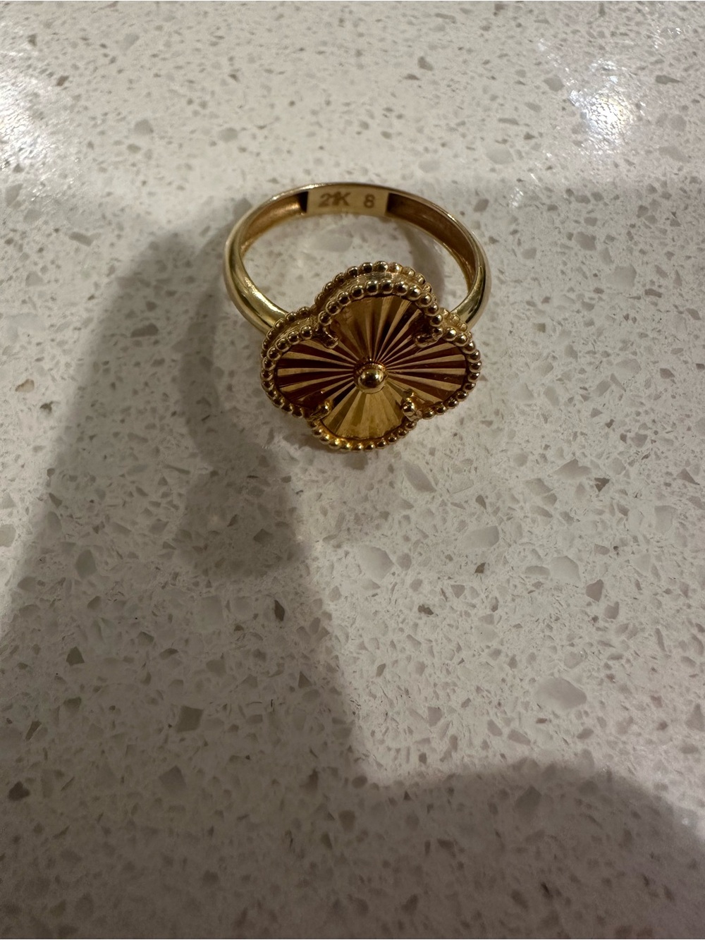 Gold ring - Picture 5 of 7